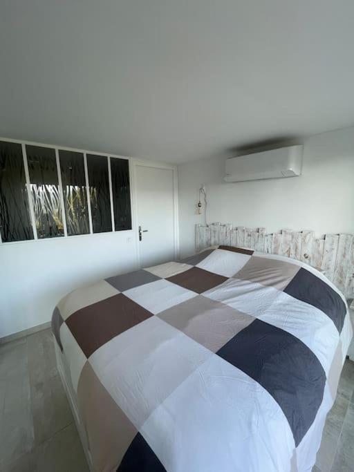 Olivya Appartement Le Beausset Buitenkant foto