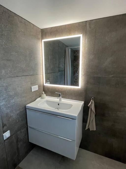 Olivya Appartement Le Beausset Buitenkant foto